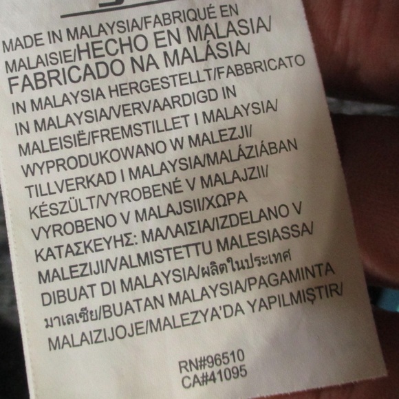 Under Armour Gray and Blue Athletic Capris - Picture 7 of 8